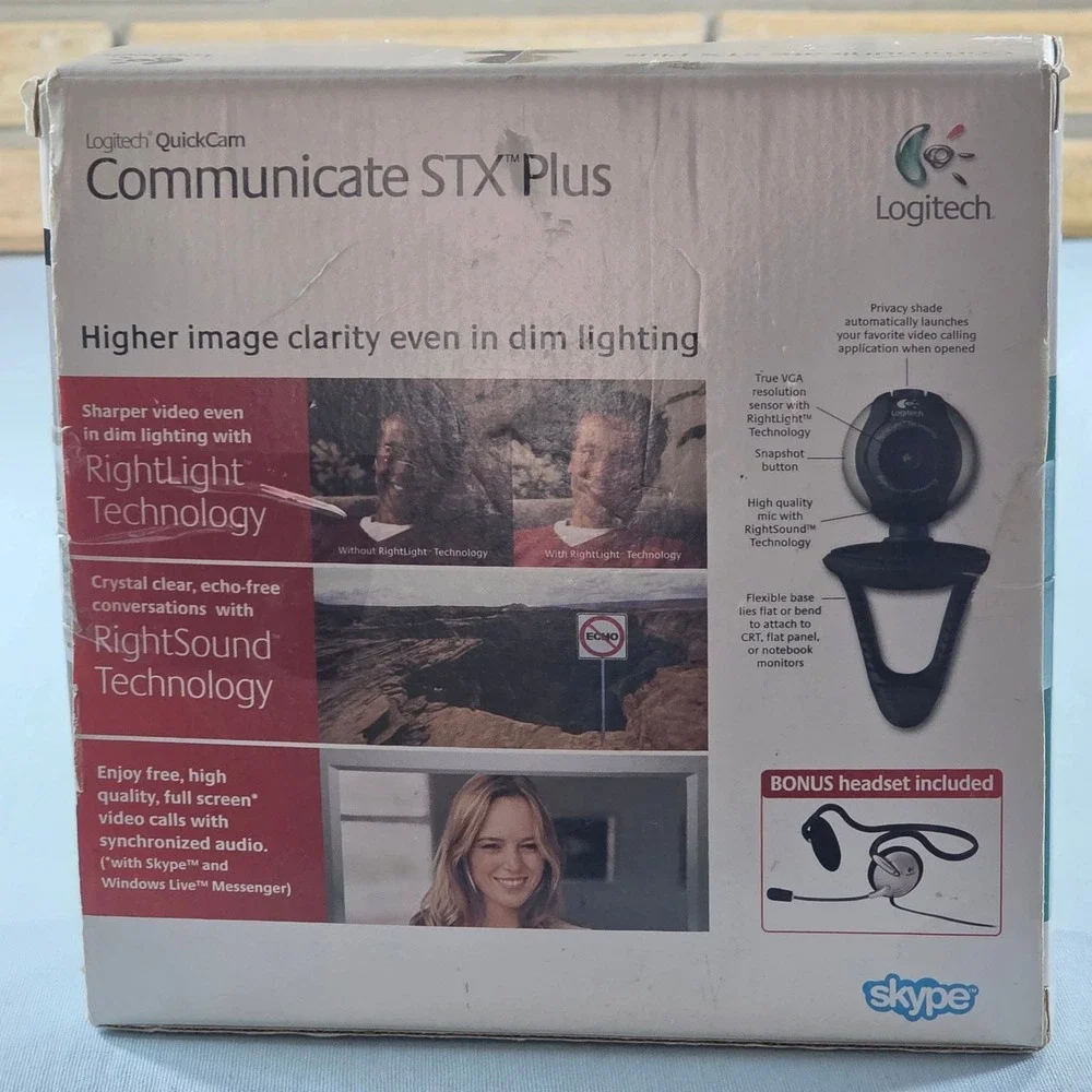 Logitech QuickCam Communicate STX Plus Webcam with Headset RightLight VGA USB